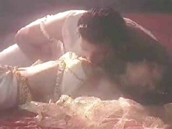 هندستاني Rakhi Kama Sutra Sexy Video Movie Image Hot Kiss Hot Kiss