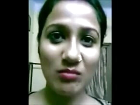 وڏيون وڏيون انڊين ڇوڪريون ڪپڙا لاھيون وڏيون چوڙيون گھر لاءِ - ڪاجل سيڪسي فلم Homemade