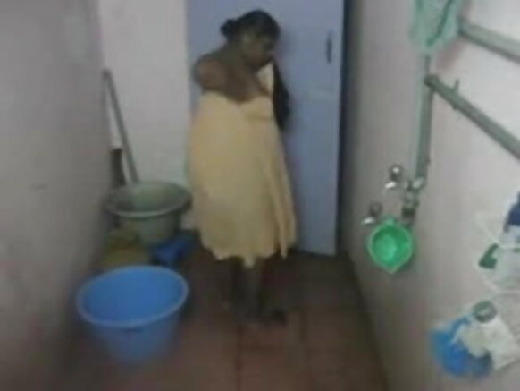 ديسي ڏکڻ هندستان 2 هندستاني چاچي غسل ڪندي 2 ڪاجل راگھواڻي سيڪسي فلم