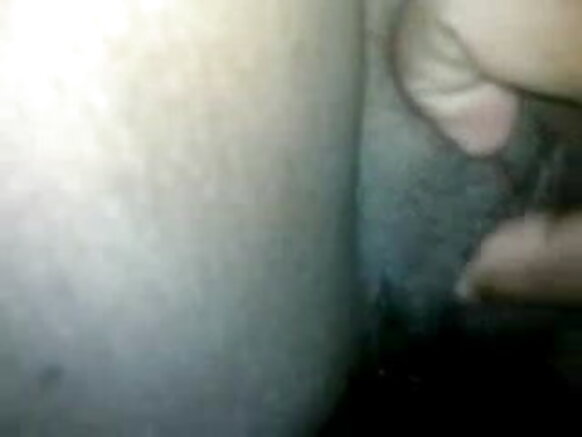 چاچي انڊيا ڏئي رهيو آهي blowjob ۽ fucking سندس sexy هندي فلم ميٽ