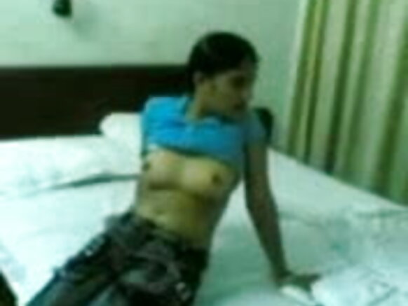 مالو ڇوڪريون پنھنجا بوب ڏيکارينديون آھن پنھنجي بواءِ فرينڊ کي آن لائن sexy blue movie bhojpuri