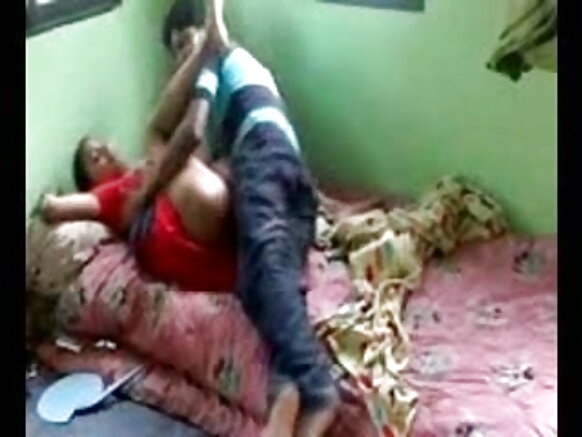 ديسي ڇوڪرو گهر ۾ ڪهاڙيءَ کي چوندو آهي