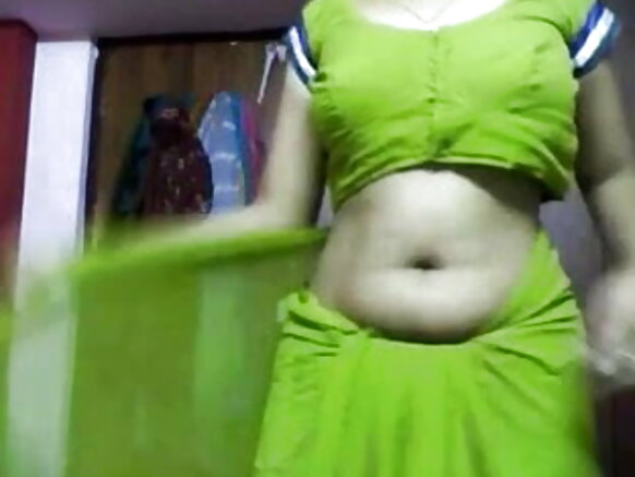هن جي sexy heroine نيري تصوير saree saree