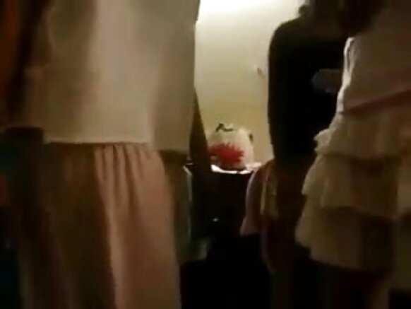 يونيورسٽي ڇوڪريون xxx sexy girl show in Hindi