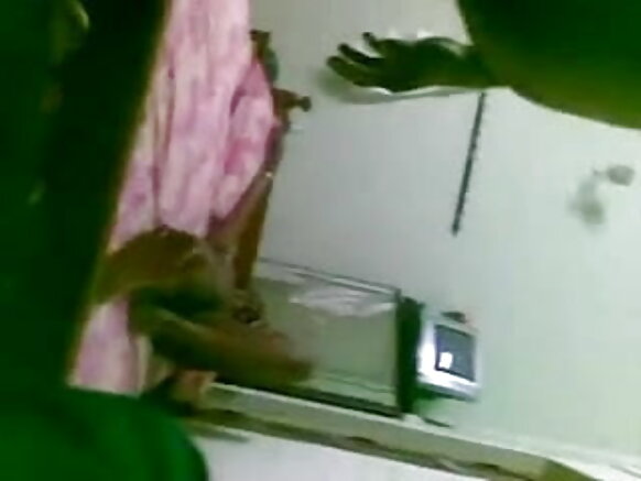 آنٽي انڊيا فل سيڪسي فلم انگريزي ۾ 1097 آنٽي