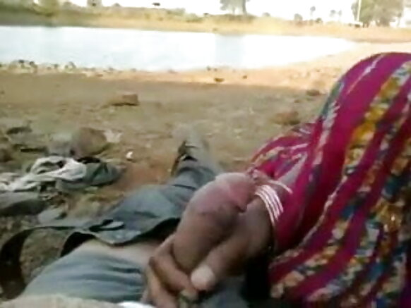 Sexy Madhuri Ki Movie Action Outdoor (انڊين لاءِ درخواست) آن لائن