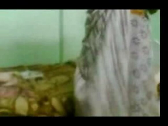 اتر هندستان کان چاچي sirvienta سندس مکيه sexy فلم sexy هندي فلم ۾ fucked