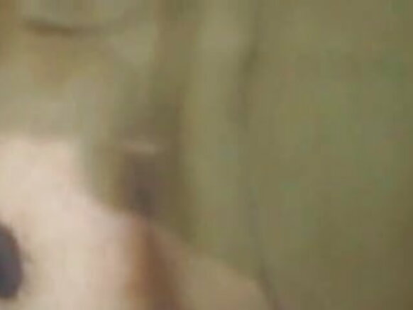 انڊيا busty fucks puppy -5