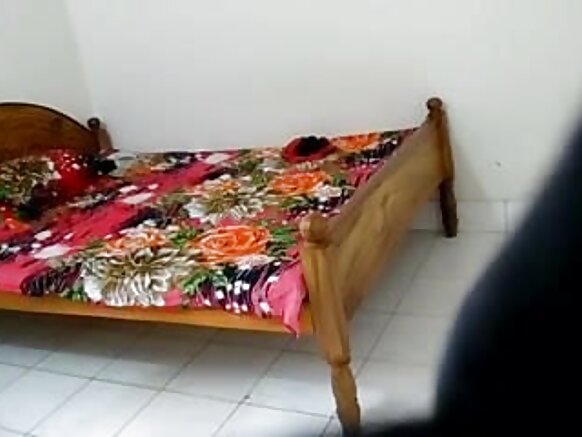 ديسي ڇوڪري 1 کي هندستاني جنسي فلم ۾ لڪايو ڪئميرا 1