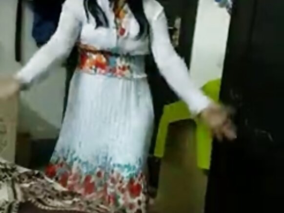 پاڪستاني چودائي 2 انگلش بليو تصوير