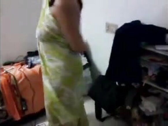 ديسي عظيم همراهه بوبس آفيس راني مکرجي sexy movie coworker