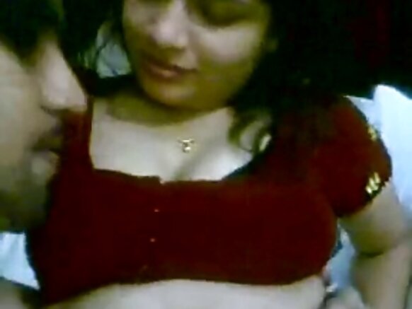 مالوءَ ڇوڪريءَ کي چوسڻ پسند ڪيو پنهنجي sexy movie