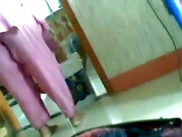 voyeur sexy maid HD voyeur فلم
