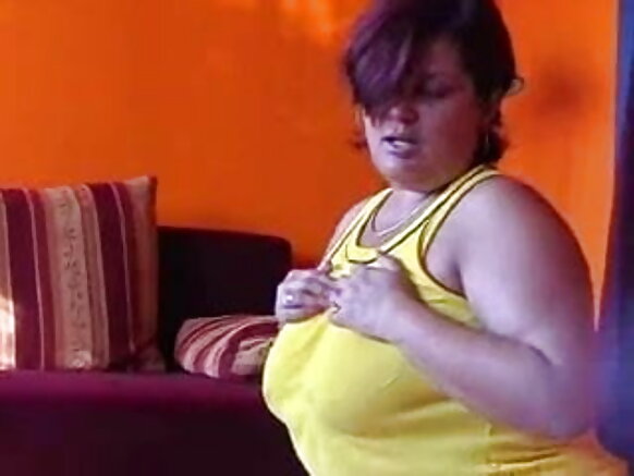 هندستاني ڇوڪري ۽ سيڪسي فلم - BBW Domme انڊيا BBW پنهنجي ٻانهن کي منهن ڏئي ٿي