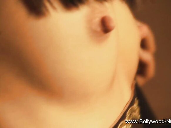 Hot Sexy Brunette Boobs Blythe Sexy Photo XXX ڊانس