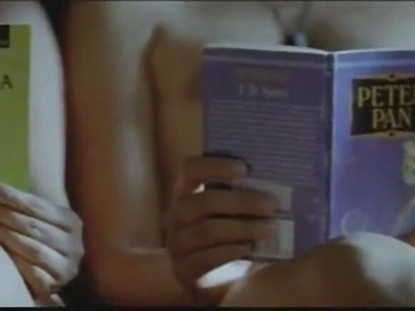 3 Sexy an erotic threesome in bed Bf Blue Photo 2012 (Eerotic Trio)