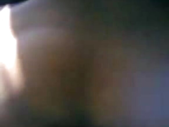 انڊيا bf teen gf ۽ bf هڪ ڪار اندر